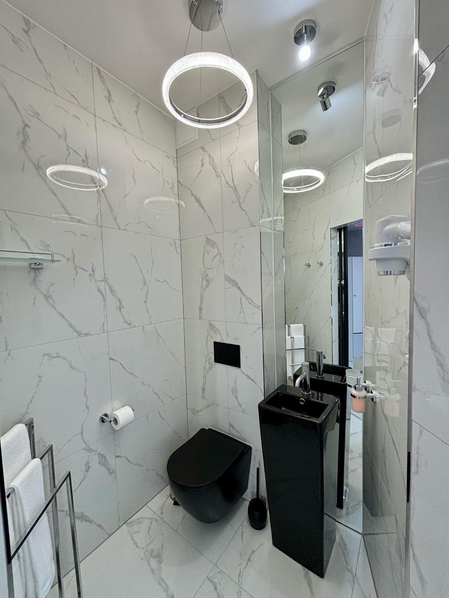 Apartament "Prezydencki Deluxe" Centrum Z Duza Wanna Dla Dwojga Gniezno Exterior foto
